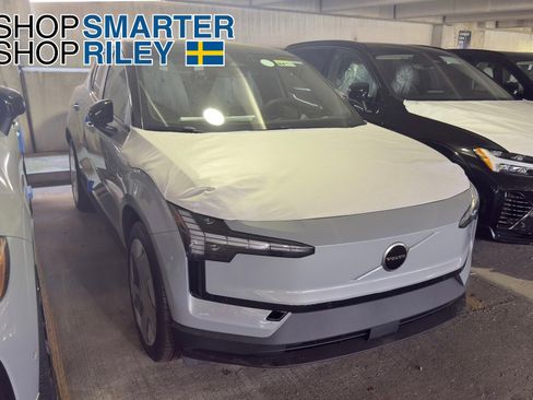 New 2025 Volvo EX30 Plus w/ Climate Package image 1