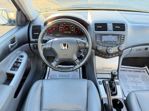 Used 2004 Honda Accord EX image 25