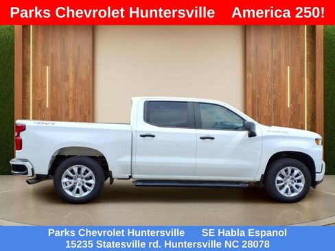 Certified 2020 Chevrolet Silverado 1500 Custom w/ Custom Value Package AWD/4WD image 33