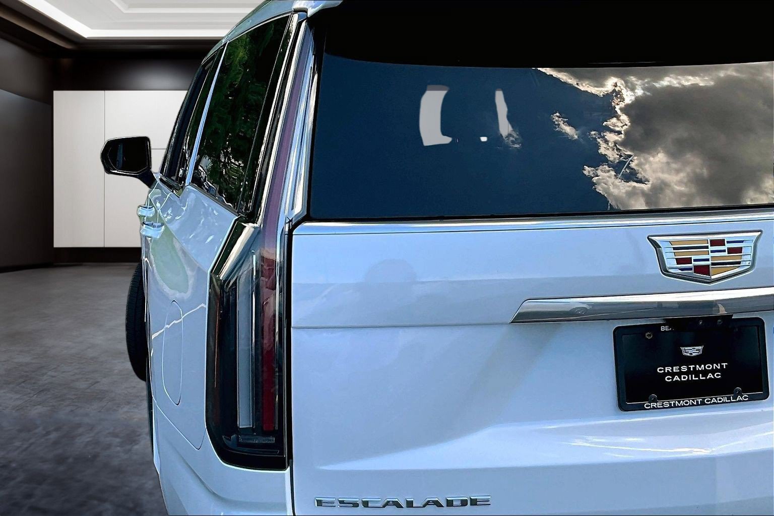 Certified 2025 Cadillac Escalade ESV Premium Luxury AWD/4WD image 23