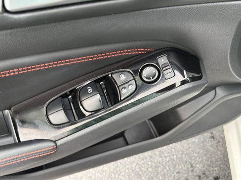 Used 2023 Nissan Altima 2.5 SR FWD image 31