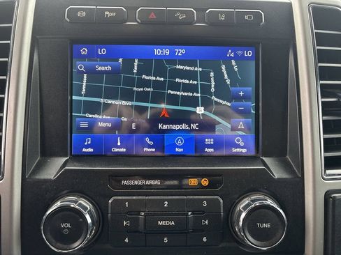 Used 2020 Ford F350 Lariat w/ Lariat Value Package AWD/4WD image 19