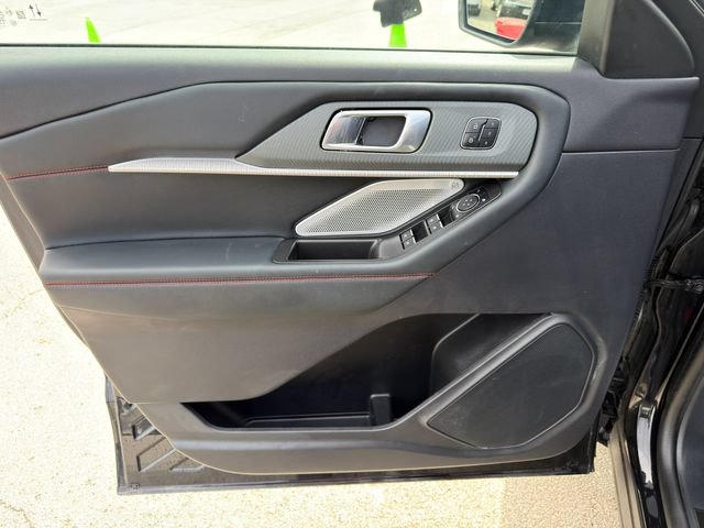 Used 2025 Ford Explorer ST AWD/4WD image 19