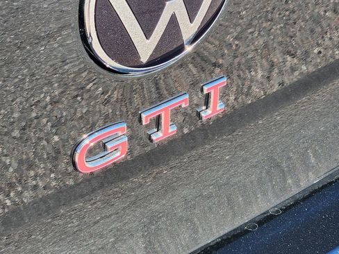 New 2026 Volkswagen GTI SE FWD image 31