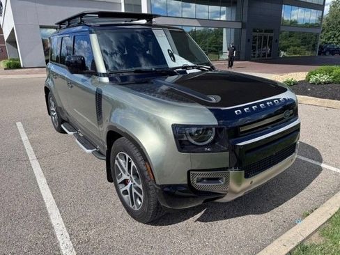 Used 2023 Land Rover Defender 110 X AWD/4WD image 2