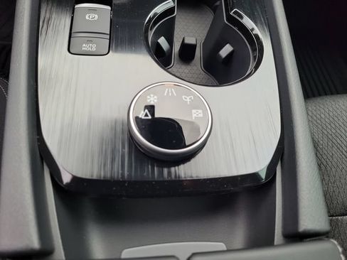 New 2026 Nissan Rogue SV AWD/4WD image 33