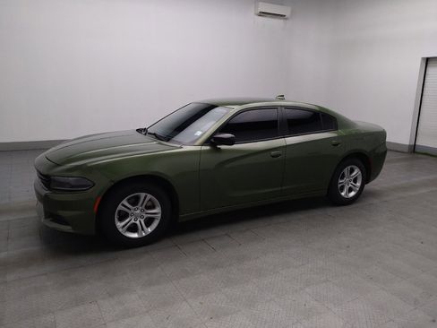 Used 2023 Dodge Charger SXT RWD image 2