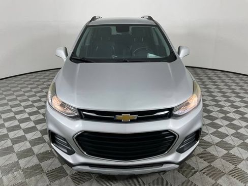 Used 2018 Chevrolet Trax LT w/ LT Convenience Package FWD image 14