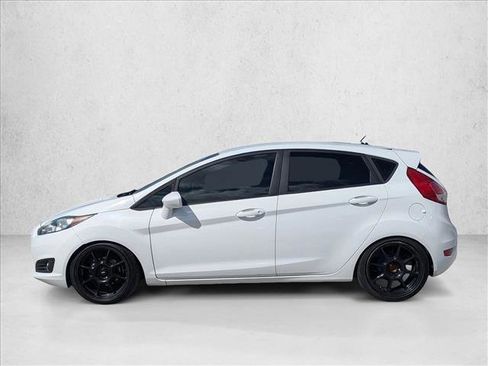 Used 2018 Ford Fiesta SE FWD image 9