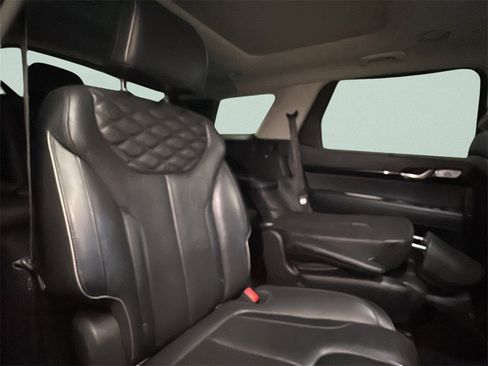 Used 2021 Hyundai Palisade Limited w/ Cargo Package image 12