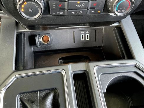 Used 2016 Ford F150 XLT w/ Equipment Group 302A Luxury image 17