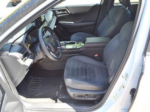 Used 2025 Mitsubishi Outlander SE AWD/4WD image 17