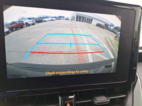 Used 2025 Toyota Corolla SE image 26