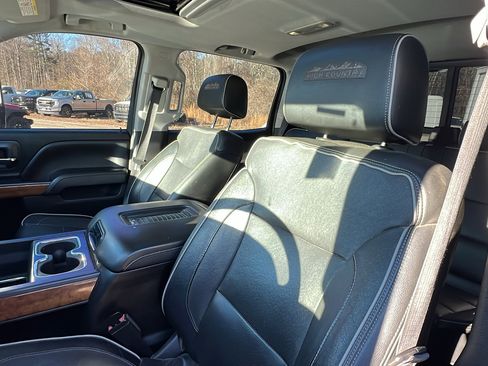 Used 2018 Chevrolet Silverado 3500 High Country w/ Duramax Plus Package image 18
