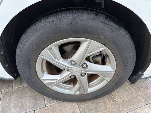 Used 2021 Hyundai Sonata SE FWD image 32