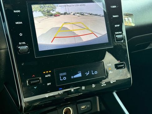 Used 2024 Hyundai Santa Cruz SEL FWD image 23