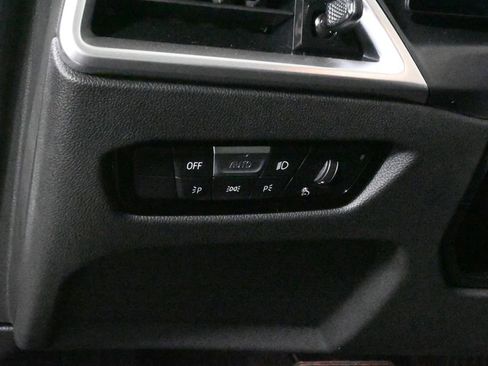 Used 2025 BMW 230i xDrive Coupe w/ Convenience Package image 27