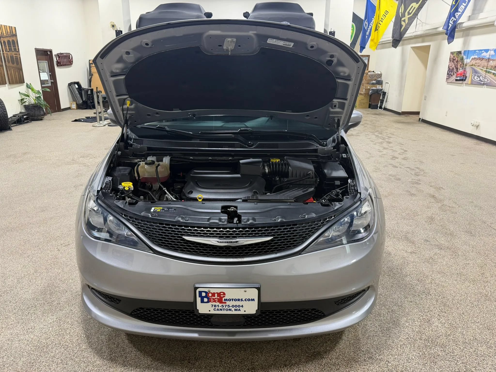 Used 2021 Chrysler Voyager L FWD image 51