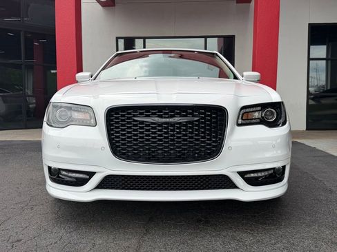 Used 2023 Chrysler 300 Touring L w/ Popular Equipment Group RWD image 2