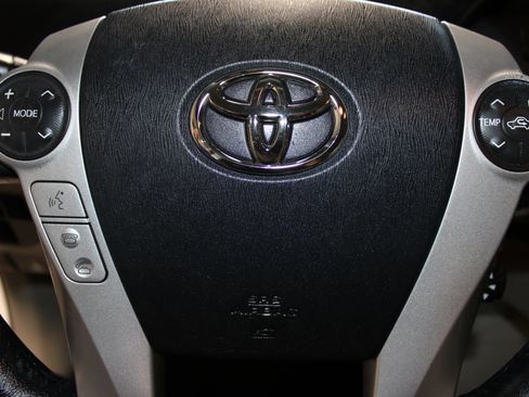 Used 2012 Toyota Prius Four FWD image 23