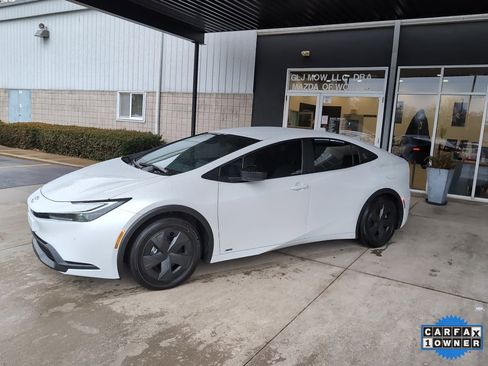 Used 2025 Toyota Prius LE image 26