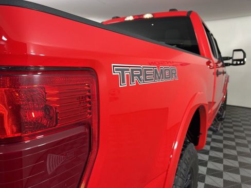 Used 2021 Ford F250 XLT w/ Tremor Off-Road Package image 6