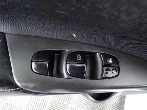 Used 2019 Nissan Sentra SV FWD image 17