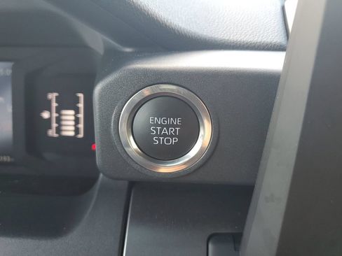 Certified 2025 Toyota 4Runner SR5 AWD/4WD image 24