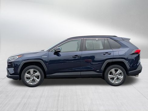 Certified 2021 Toyota RAV4 XLE Premium AWD/4WD image 4