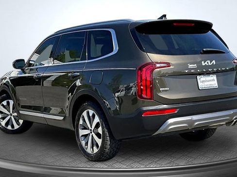 Used 2022 Kia Telluride S image 4