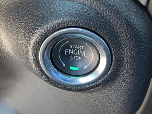 Used 2020 Chevrolet Silverado 1500 RST AWD/4WD image 27