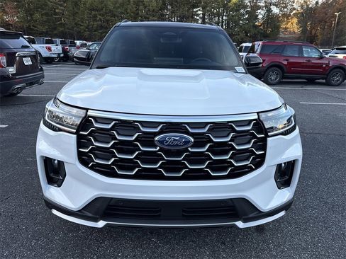 New 2026 Ford Explorer Platinum image 2