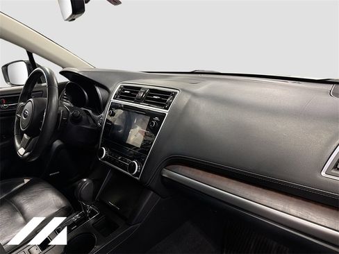 Used 2019 Subaru Outback 2.5i Limited w/ Popular Package #2 image 33