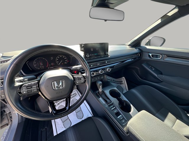 Used 2025 Honda Civic Sport image 6