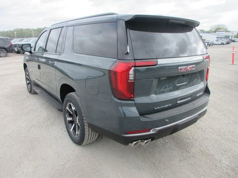 New 2026 GMC Yukon XL AT4 AWD/4WD image 6