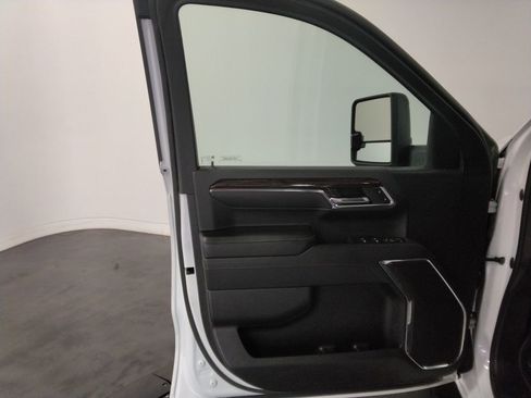 Used 2024 GMC Sierra 1500 Elevation w/ X31 Off-Road Package image 23