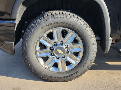 New 2026 Chevrolet Silverado 2500 High Country w/ Technology Package image 18