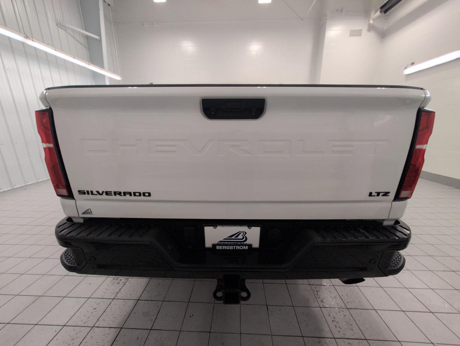 Certified 2025 Chevrolet Silverado 2500 LTZ w/ LTZ Plus Package AWD/4WD image 25