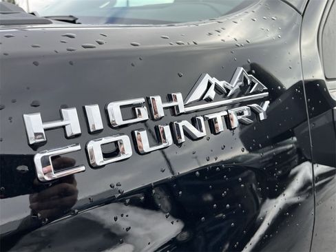 Certified 2022 Chevrolet Silverado 3500 High Country w/ Z71 Off-Road Package image 33