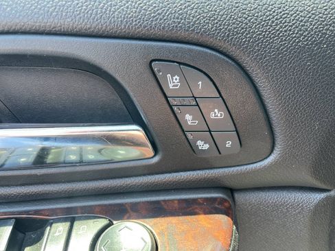 Used 2012 GMC Yukon XL Denali AWD/4WD image 16
