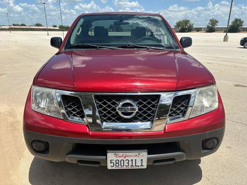 Used 2014 Nissan Frontier S RWD image 2