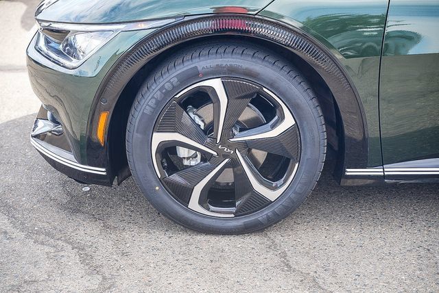 Used 2023 Kia EV6 GT-Line AWD/4WD image 11