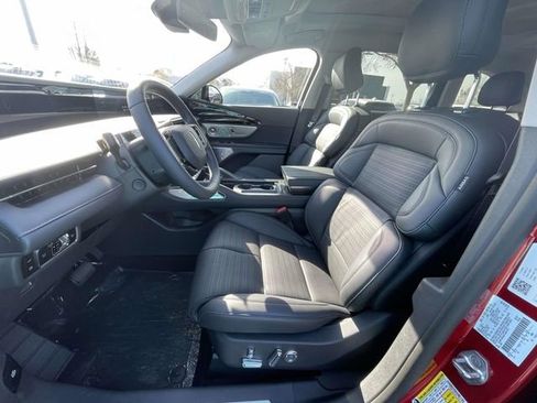 New 2026 Lincoln Nautilus Reserve AWD/4WD image 9