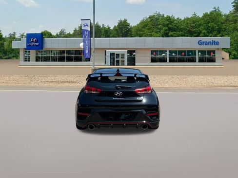 Used 2020 Hyundai Veloster N w/ Performance Package FWD image 9