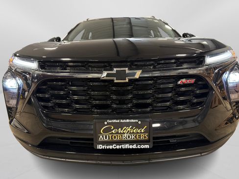 Used 2024 Chevrolet Trax RS w/ Driver Confidence Package FWD image 10
