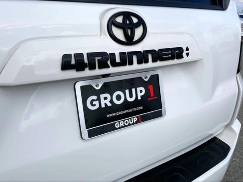 Used 2021 Toyota 4Runner SR5 image 9