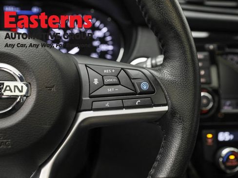 Used 2020 Nissan Rogue SL w/ Premium Package image 15