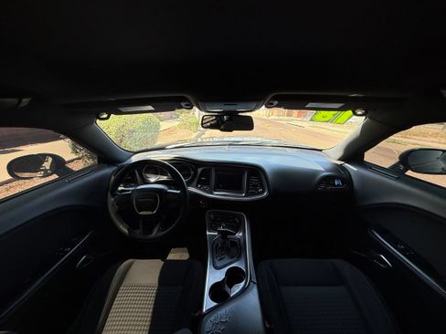 Used 2018 Dodge Challenger SXT image 12