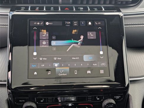 New 2026 Jeep Grand Cherokee Laredo X AWD/4WD image 24