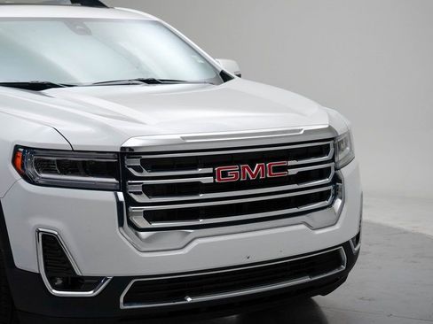 Used 2023 GMC Acadia SLT w/ Preferred Package image 4